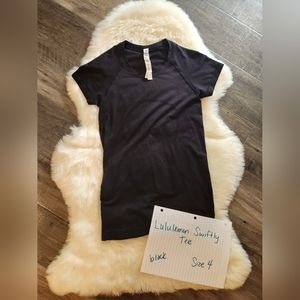 LULULEMON Swiftly Tee